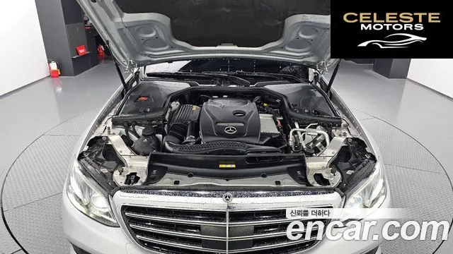 MERCEDES BENZ E-Classe W213 E300 4MATIC Exclusive 2019 — photo 6 sur 20