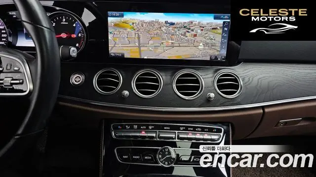 MERCEDES BENZ E-Classe W213 E220d Avantgarde 2020 — photo 14 sur 20