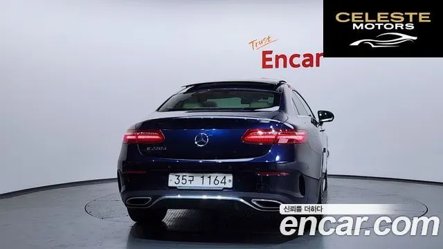 MERCEDES BENZ E-Classe W213 E220d Coupé 2018 — photo 4 sur 20