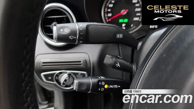 MERCEDES BENZ C-Classe W205 C200 2016 — photo 18 sur 20