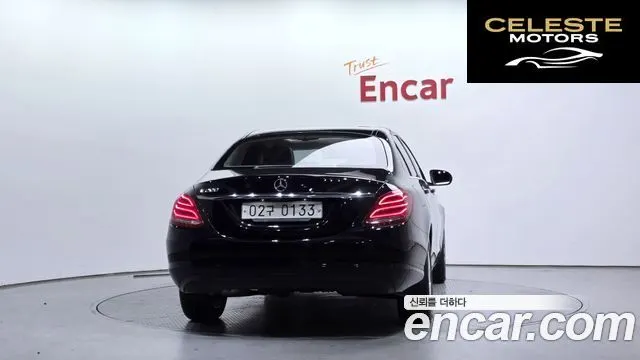 MERCEDES BENZ C-Classe W205 C200 2016 — photo 4 sur 20