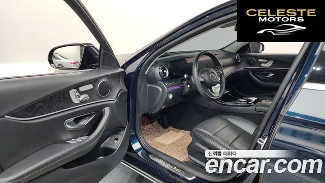 MERCEDES BENZ E-Classe W213 E300 Avantgarde 2017 — photo 10 sur 20