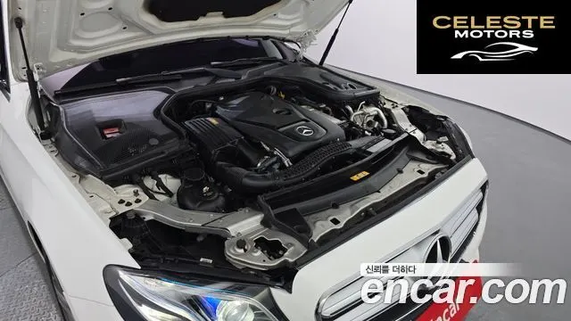 MERCEDES BENZ E-Classe W213 E300 Avantgarde 2017 — photo 6 sur 20