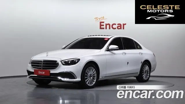 MERCEDES BENZ E-Classe W213 E220d 4MATIC Exclusive 2021 — photo 1 sur 20