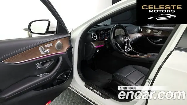 MERCEDES BENZ E-Classe W213 E220d 4MATIC Exclusive 2021 — photo 10 sur 20