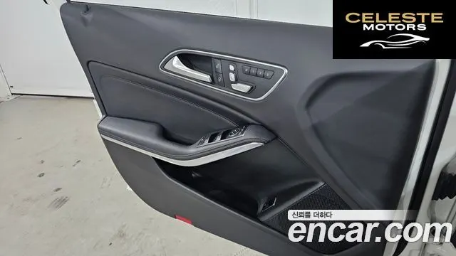 MERCEDES BENZ GLA-Classe X156 GLA220 2019 — photo 15 sur 20