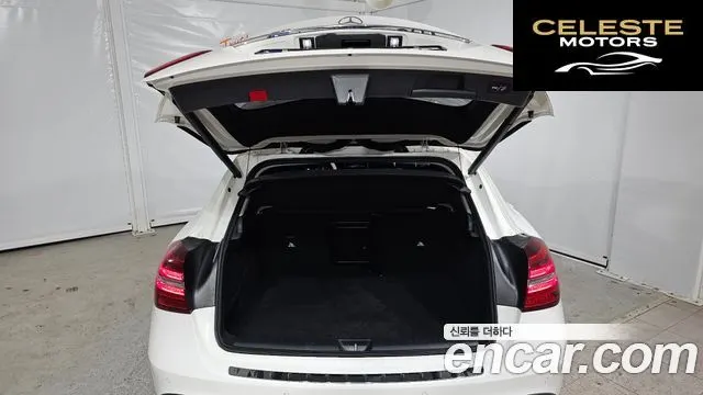 MERCEDES BENZ GLA-Classe X156 GLA220 2019 — photo 20 sur 20