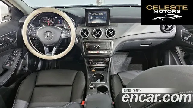 MERCEDES BENZ GLA-Classe X156 GLA220 2019 — photo 7 sur 20