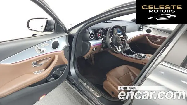 MERCEDES BENZ E-Classe W213 E250 Avantgarde 2020 — photo 10 sur 26