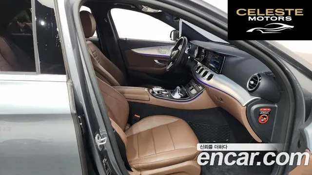 MERCEDES BENZ E-Classe W213 E250 Avantgarde 2020 — photo 11 sur 26