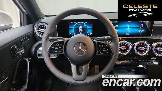 MERCEDES BENZ A-Classe W177 A220 Berline 2020 — photo 13 sur 20