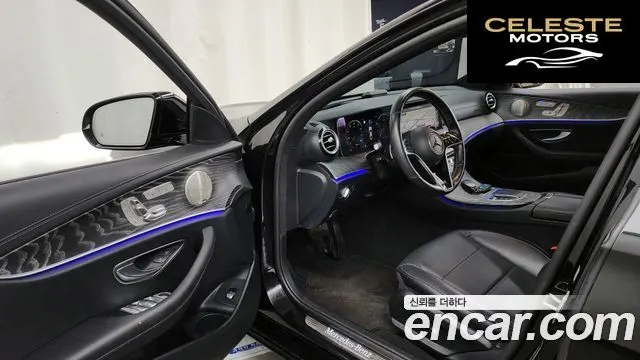 MERCEDES BENZ E-Classe W213 E350 4MATIC Avantgarde 2022 — photo 10 sur 20