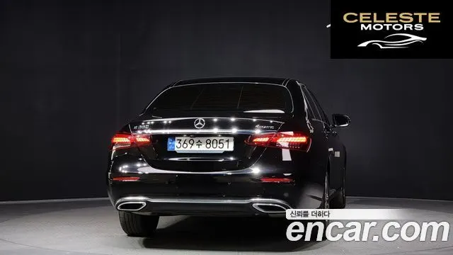 MERCEDES BENZ E-Classe W213 E350 4MATIC Avantgarde 2022 — photo 4 sur 20