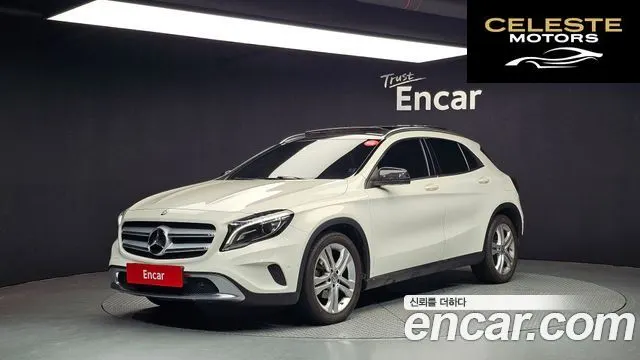 MERCEDES BENZ GLA-Classe X156 GLA200 d 2016 — photo 1 sur 20