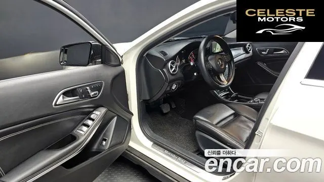 MERCEDES BENZ GLA-Classe X156 GLA200 d 2016 — photo 11 sur 20