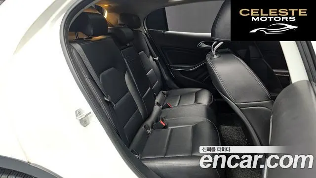 MERCEDES BENZ GLA-Classe X156 GLA200 d 2016 — photo 12 sur 20