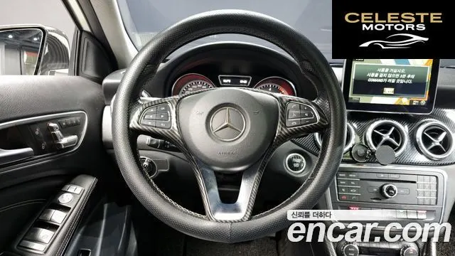 MERCEDES BENZ GLA-Classe X156 GLA200 d 2016 — photo 13 sur 20