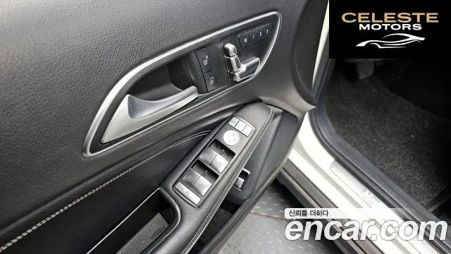 MERCEDES BENZ GLA-Classe X156 GLA200 d 2016 — photo 17 sur 20