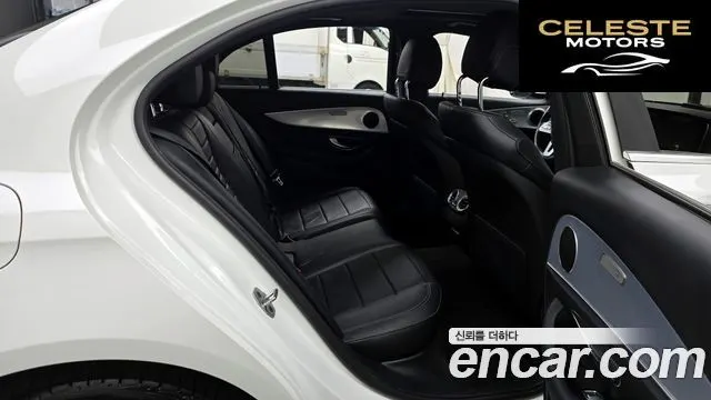 MERCEDES BENZ E-Classe W213 E250 Avantgarde 2020 — photo 12 sur 26