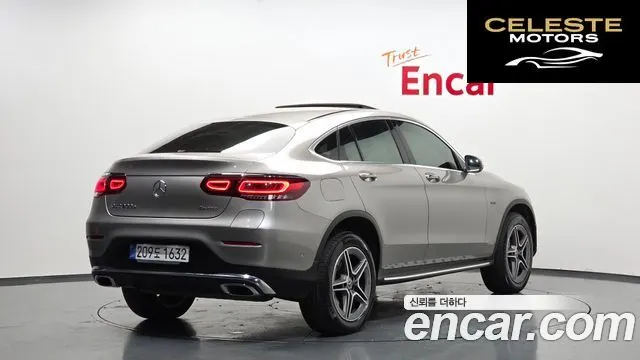 MERCEDES BENZ GLC-Classe X253 GLC300e 4MATIC Coupé 2021 — photo 2 sur 20