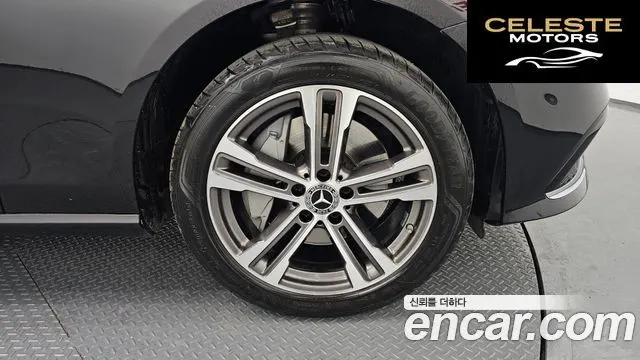 MERCEDES BENZ E-Classe W213 E350 4MATIC Avantgarde 2022 — photo 5 sur 20