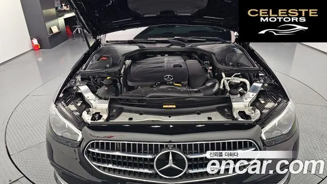 MERCEDES BENZ E-Classe W213 E350 4MATIC Avantgarde 2022 — photo 6 sur 20