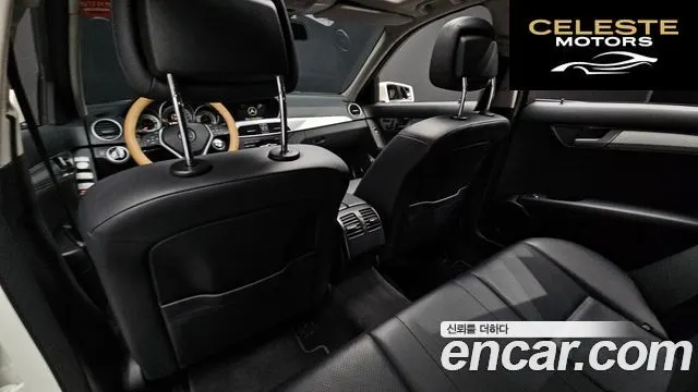 MERCEDES BENZ C-Classe W204 C200 CGI Avantgarde 2012 — photo 19 sur 26