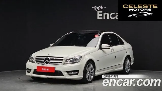 MERCEDES BENZ C-Classe W204 C200 CGI Avantgarde 2012 — photo 22 sur 26