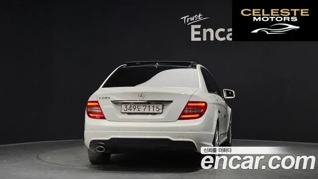 MERCEDES BENZ C-Classe W204 C200 CGI Avantgarde 2012 — photo 4 sur 26
