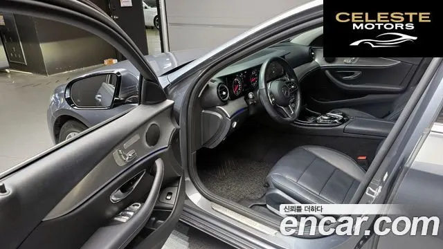 MERCEDES BENZ E-Classe W213 E300 Avantgarde 2019 — photo 11 sur 20