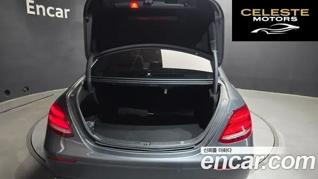 MERCEDES BENZ E-Classe W213 E300 Avantgarde 2019 — photo 20 sur 20