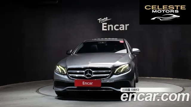 MERCEDES BENZ E-Classe W213 E300 Avantgarde 2019 — photo 3 sur 20
