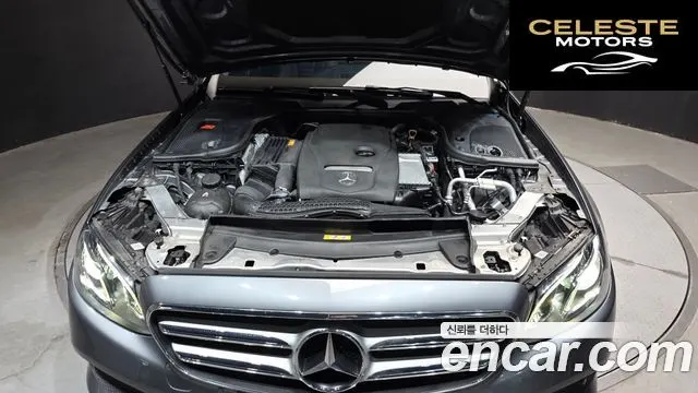 MERCEDES BENZ E-Classe W213 E300 Avantgarde 2019 — photo 6 sur 20