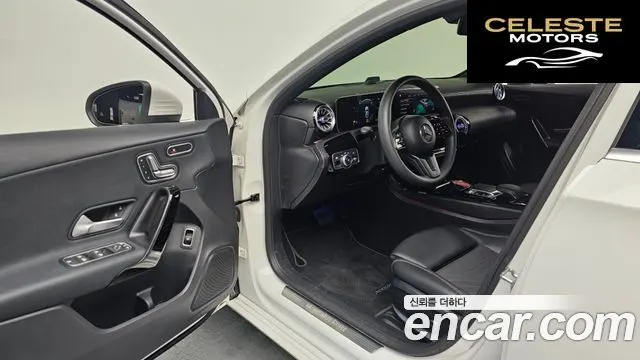 MERCEDES BENZ A-Classe W177 A220 Berline 2020 — photo 11 sur 26