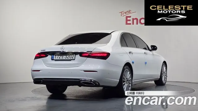 MERCEDES BENZ E-Classe W213 E250 Exclusive 2022 — photo 2 sur 20