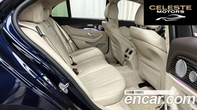 MERCEDES BENZ E-Classe W213 E400 4MATIC Exclusive 2017 — photo 12 sur 26