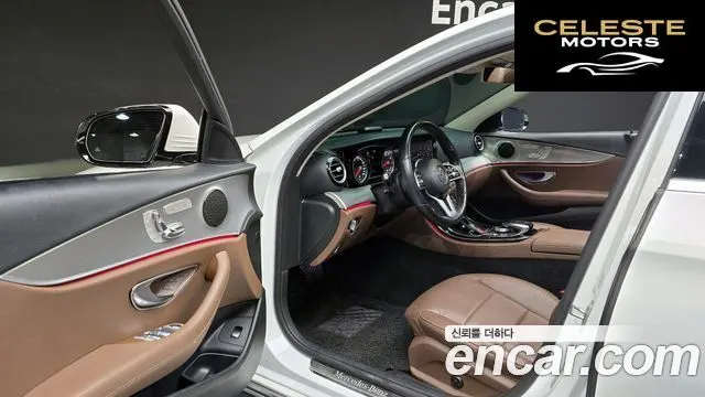 MERCEDES BENZ E-Classe W213 E300 Avantgarde 2019 — photo 11 sur 20