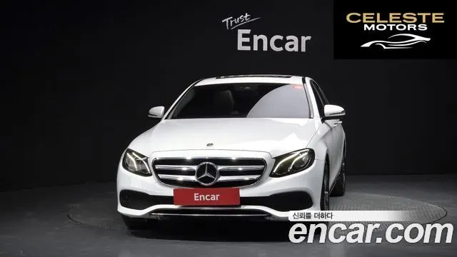 MERCEDES BENZ E-Classe W213 E300 Avantgarde 2019 — photo 3 sur 20