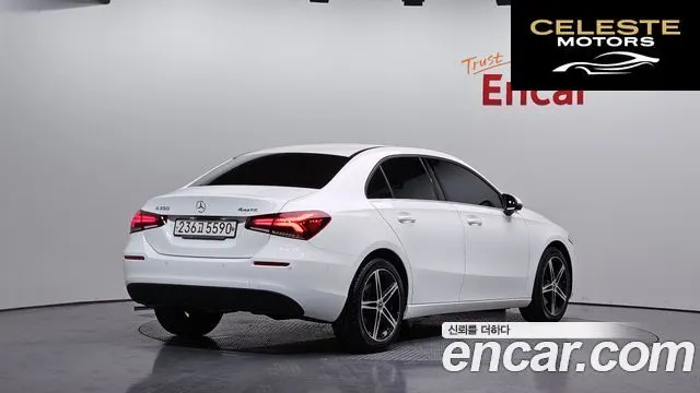 MERCEDES BENZ A-Classe W177 A250 4MATIC Berline 2020 — photo 2 sur 20