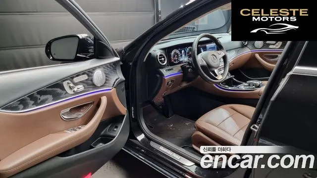 MERCEDES BENZ E-Classe W213 E300 4MATIC Avantgarde 2018 — photo 11 sur 20