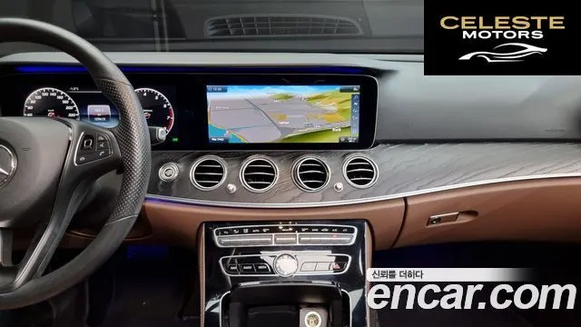 MERCEDES BENZ E-Classe W213 E300 4MATIC Avantgarde 2018 — photo 14 sur 20