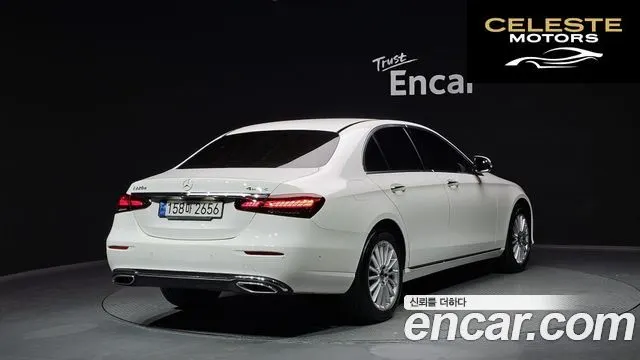 MERCEDES BENZ E-Classe W213 E220d 4MATIC Exclusive 2022 — photo 2 sur 20
