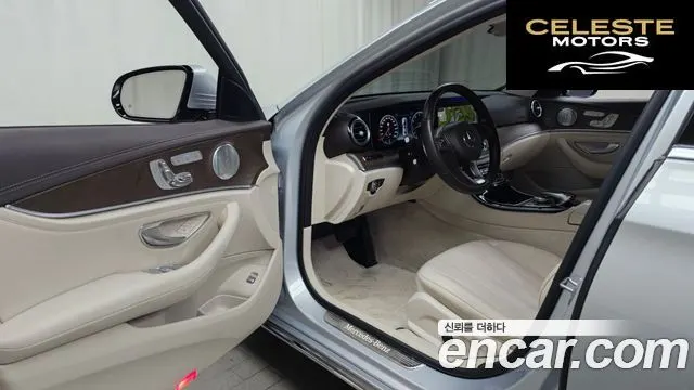 MERCEDES BENZ E-Classe W213 E300 4MATIC Exclusive 2018 — photo 10 sur 20