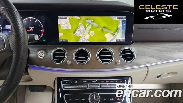 MERCEDES BENZ E-Classe W213 E300 4MATIC Exclusive 2018 — photo 14 sur 20