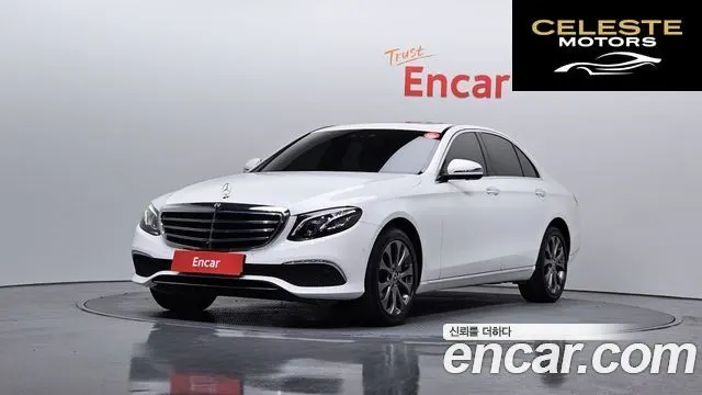 MERCEDES BENZ E-Classe W213 E300 4MATIC Exclusive 2018 — photo 1 sur 20