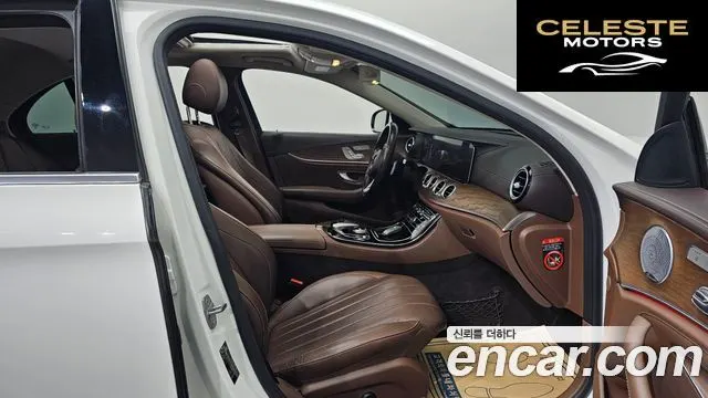 MERCEDES BENZ E-Classe W213 E300 4MATIC Exclusive 2018 — photo 10 sur 20