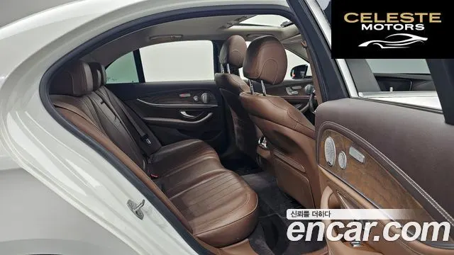 MERCEDES BENZ E-Classe W213 E300 4MATIC Exclusive 2018 — photo 12 sur 20