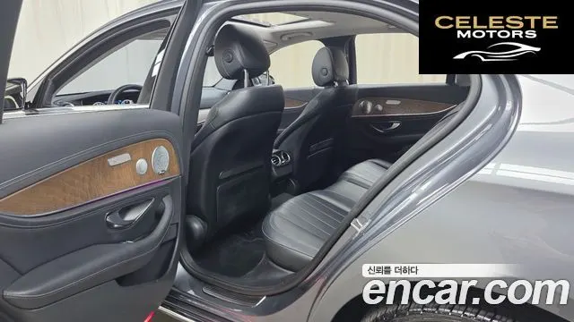 MERCEDES BENZ E-Classe W213 E300 4MATIC Exclusive 2019 — photo 17 sur 20