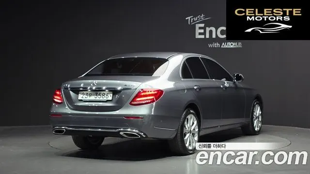 MERCEDES BENZ E-Classe W213 E300 4MATIC Exclusive 2019 — photo 2 sur 20