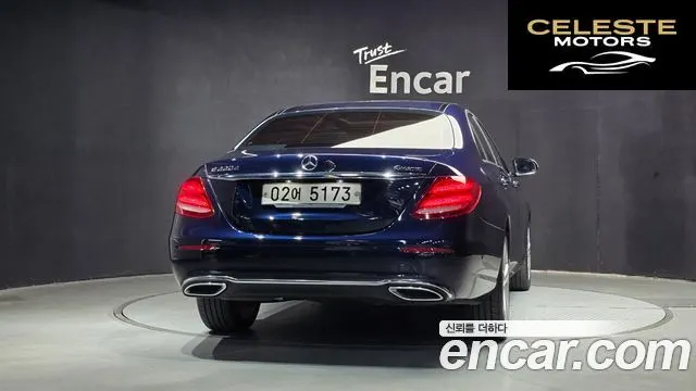 MERCEDES BENZ E-Classe W213 E220d 4MATIC Avantgarde 2018 — photo 4 sur 26